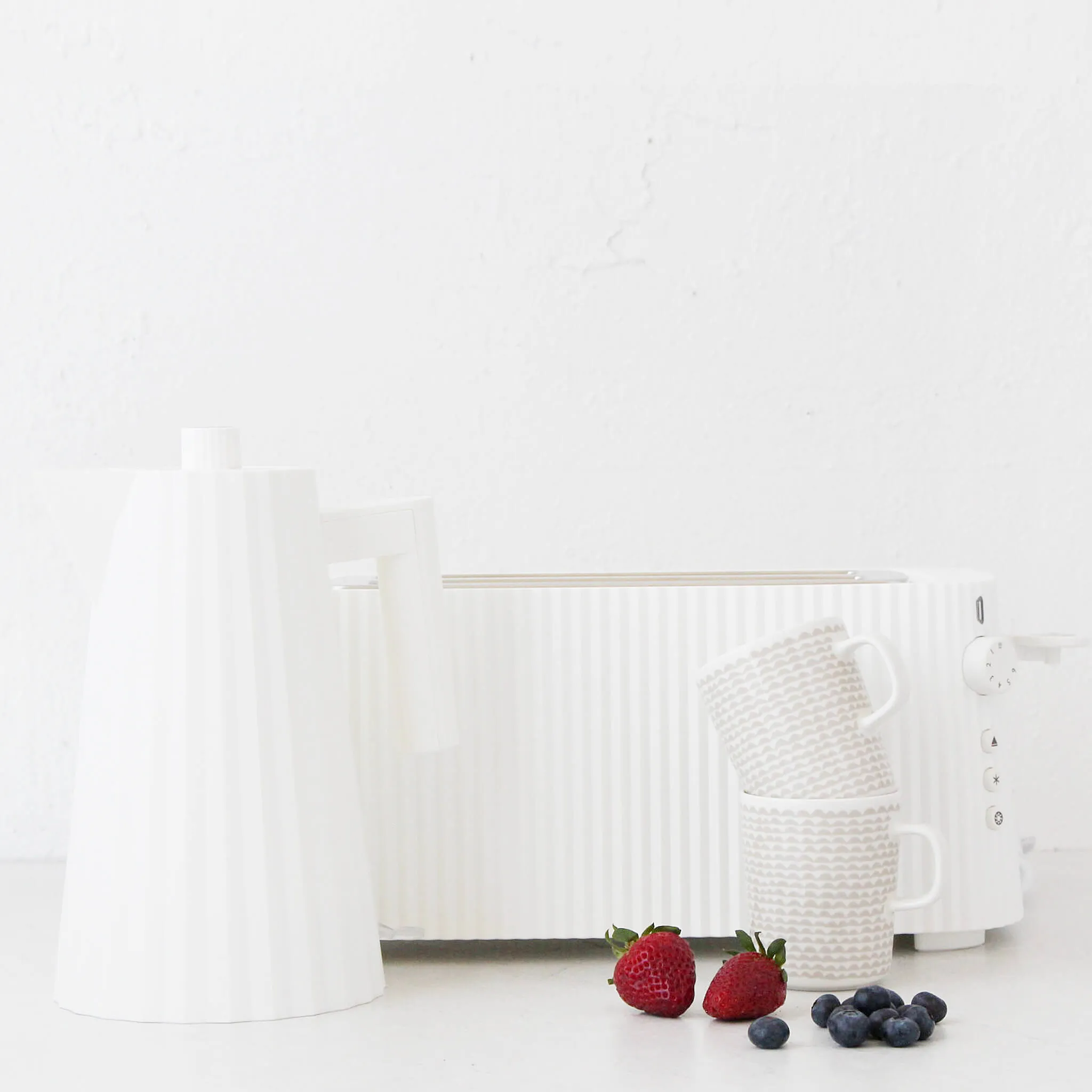 ALESSI  |  PLISSE KETTLE 1.7L   TOASTER 4 SLICE BUNDLE  |  MATTE WHITE