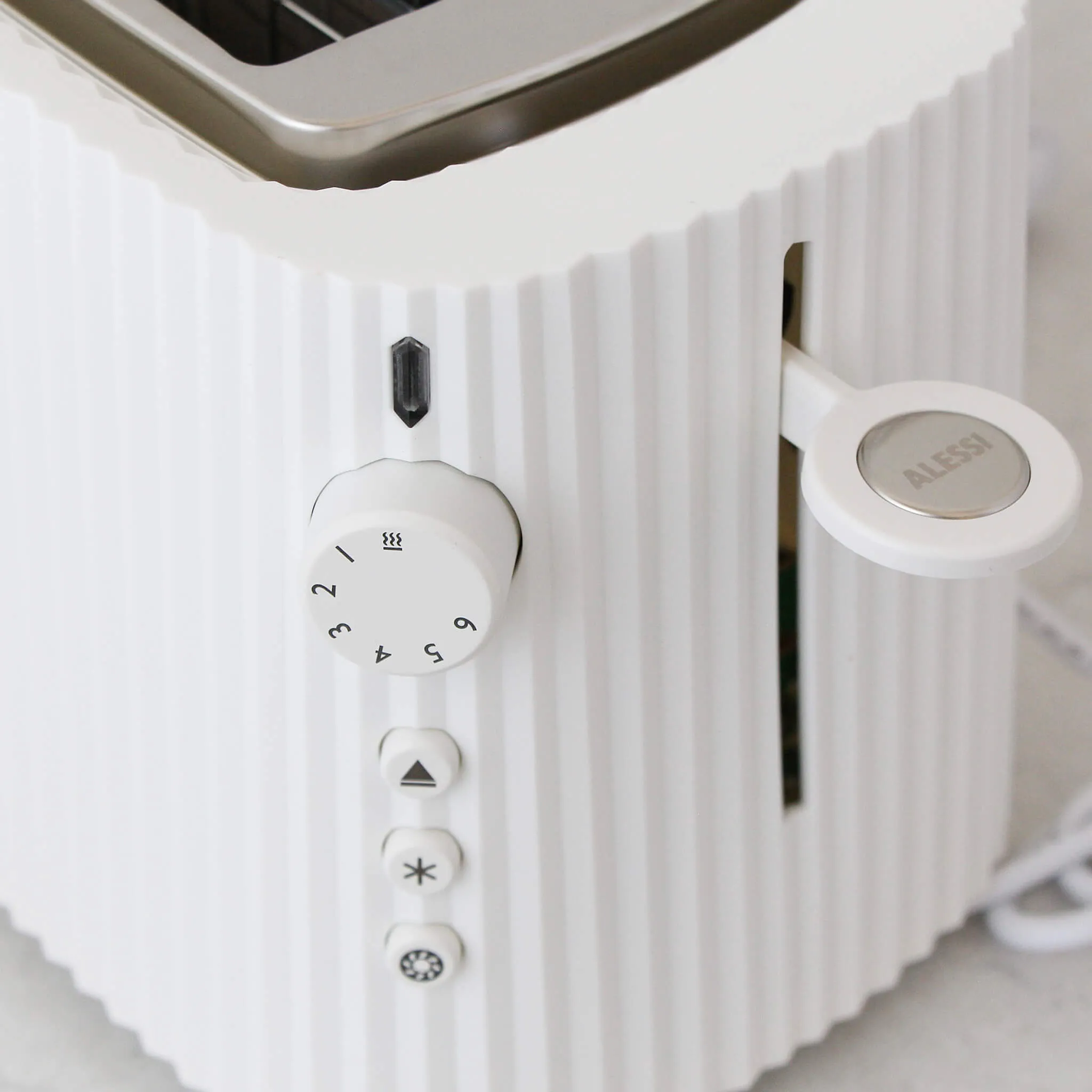 ALESSI  |  PLISSE KETTLE 1L    TOASTER 2 SLICE BUNDLE  |  MATTE WHITE