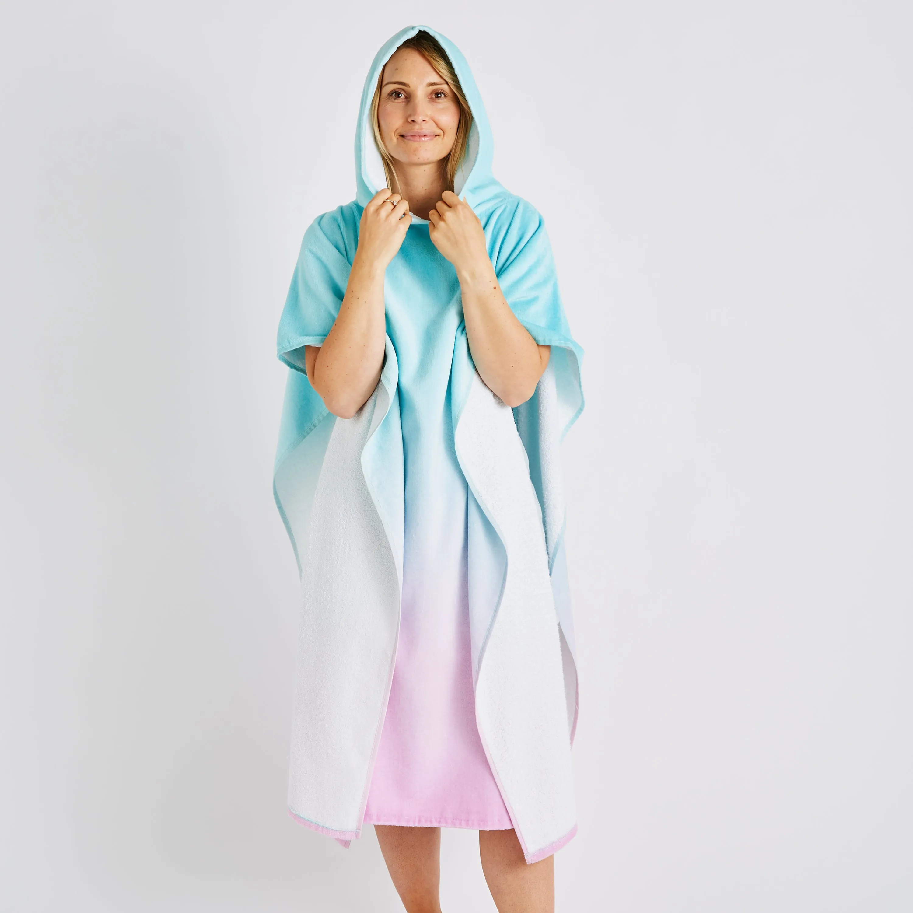 Catherine Lansfield Ombre 91cm x 108cm Hooded Poncho Towel Pink