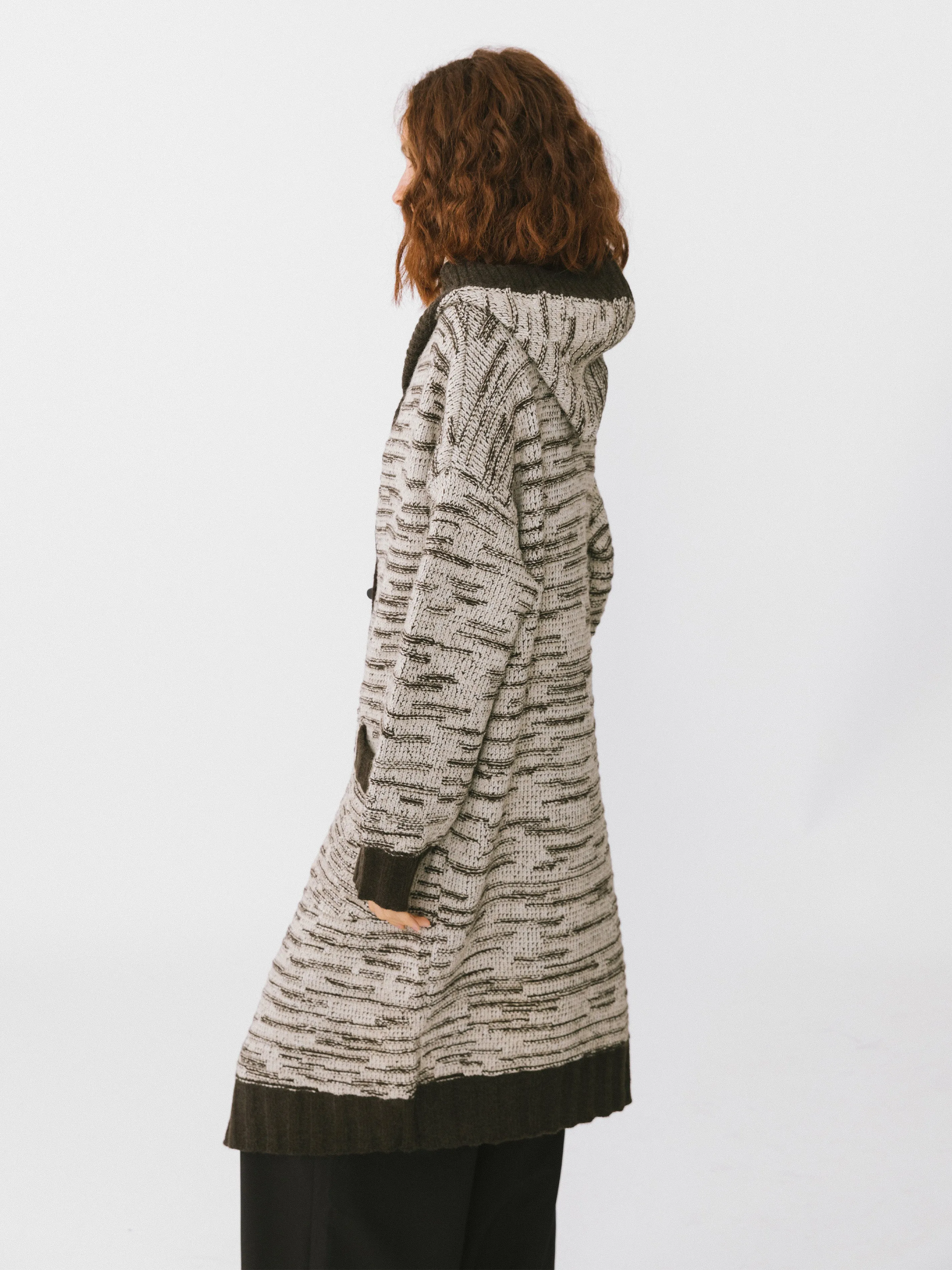 Contrasting Hooded Long Knitted Cardigan