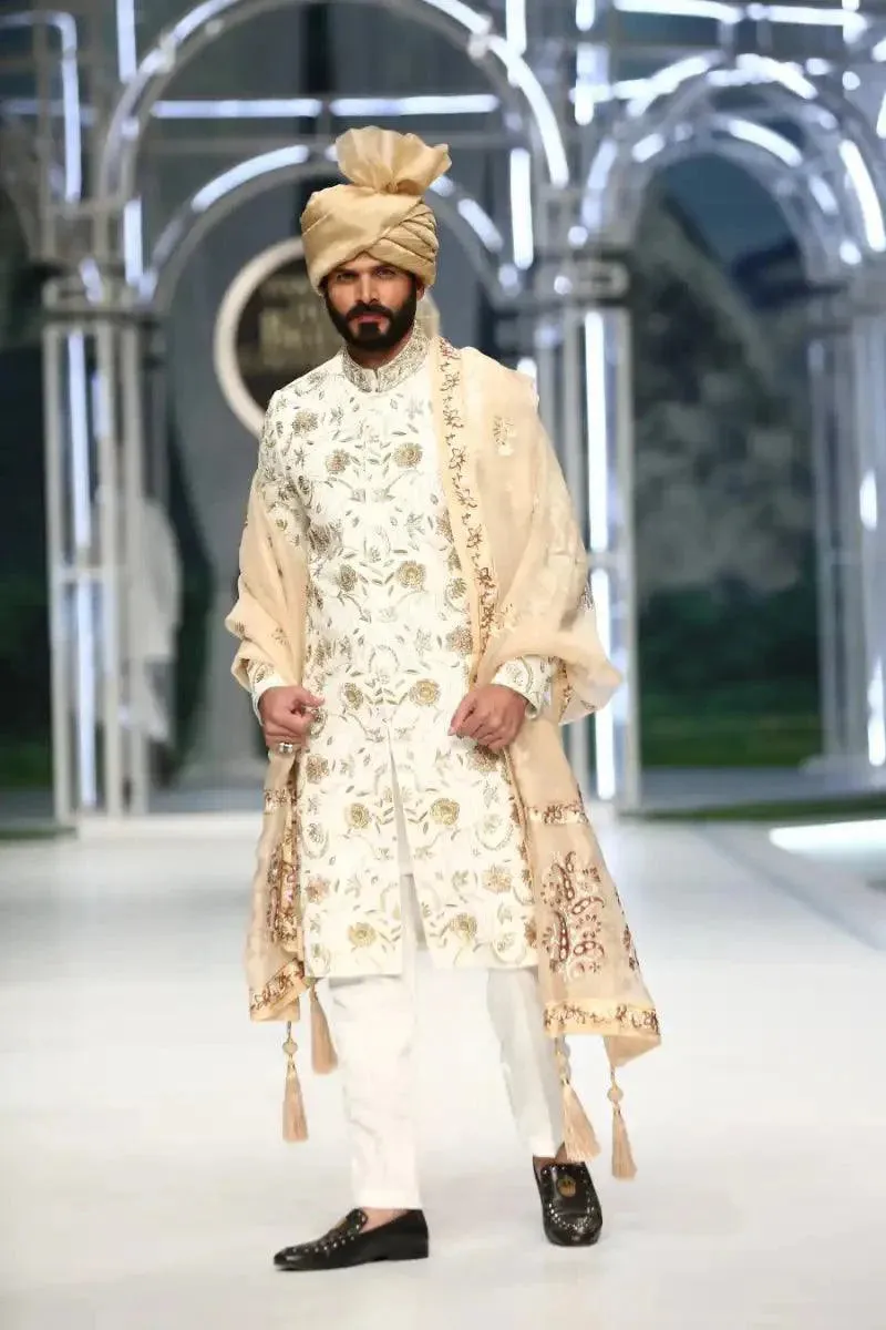 Deepak & Fahad - SULTAAN - White and Gold -  - 4 Piece