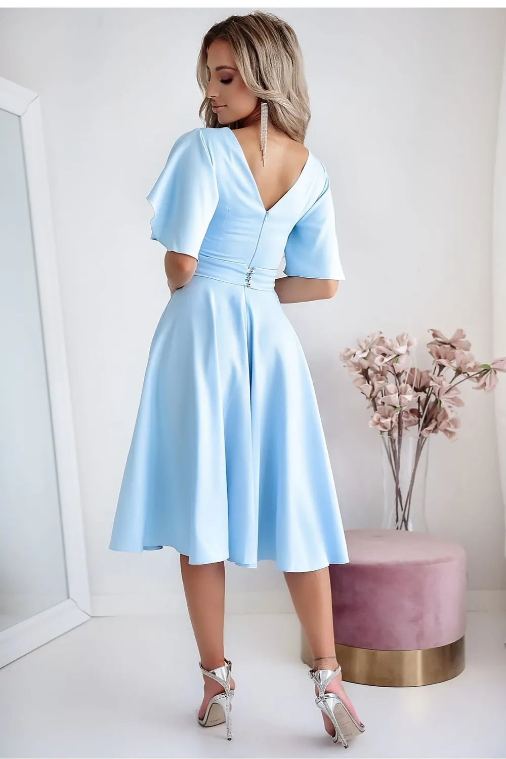 Elegant V-neck loose ruffle sleeves cocktail dress