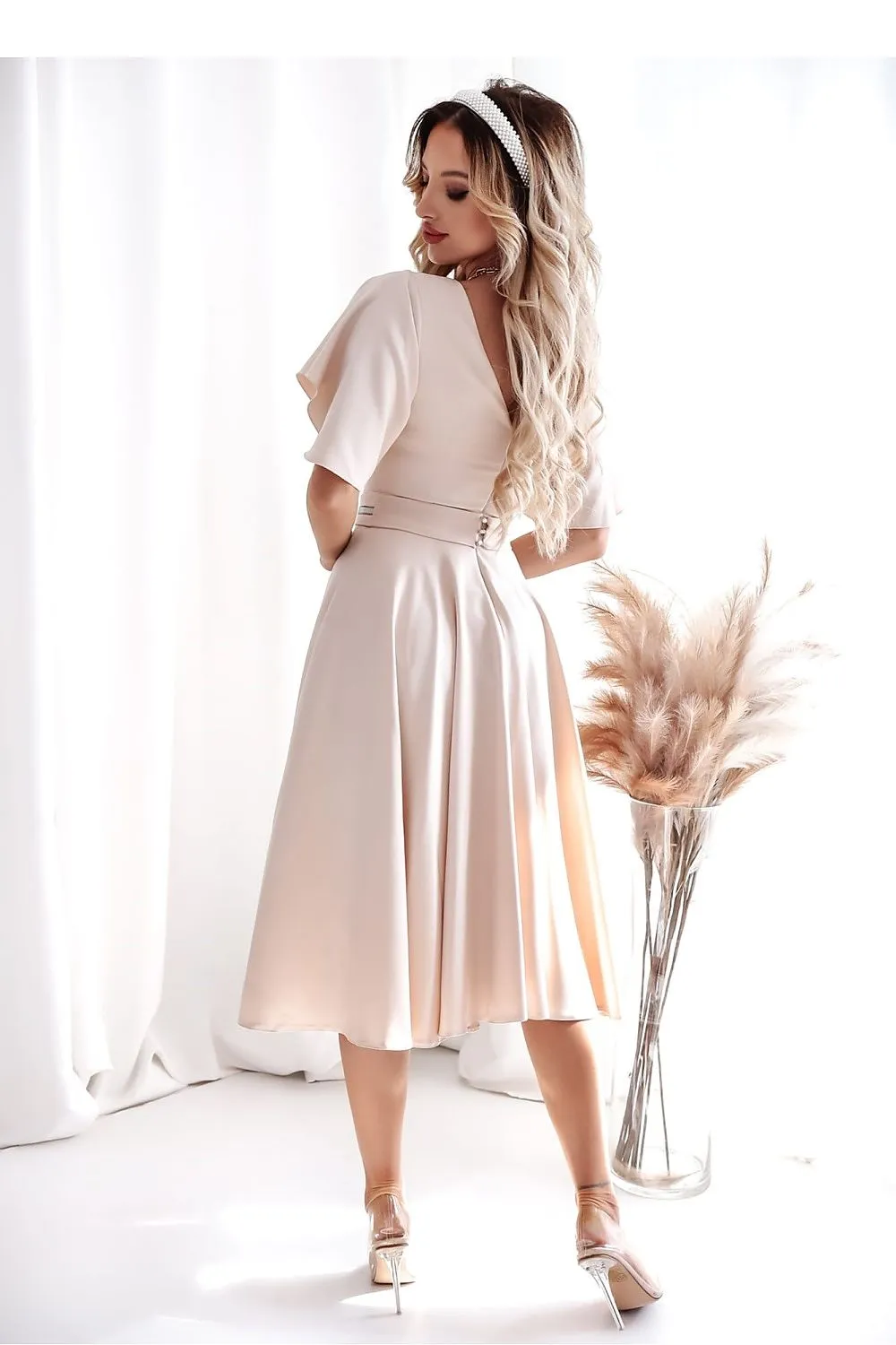 Elegant V-neck loose ruffle sleeves cocktail dress