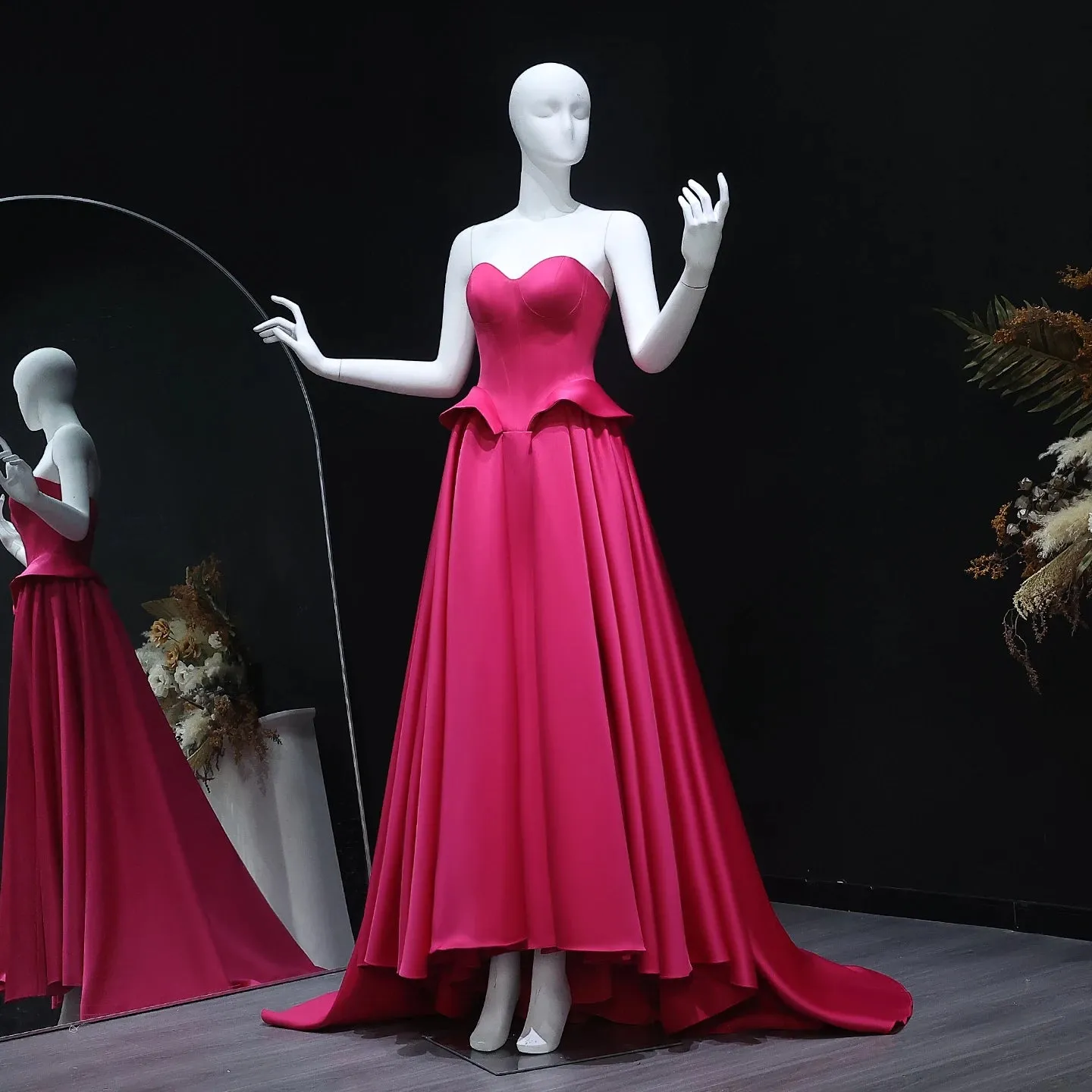 HELEN Luxury Sweetheart Fuchsia Long Evening Dress
