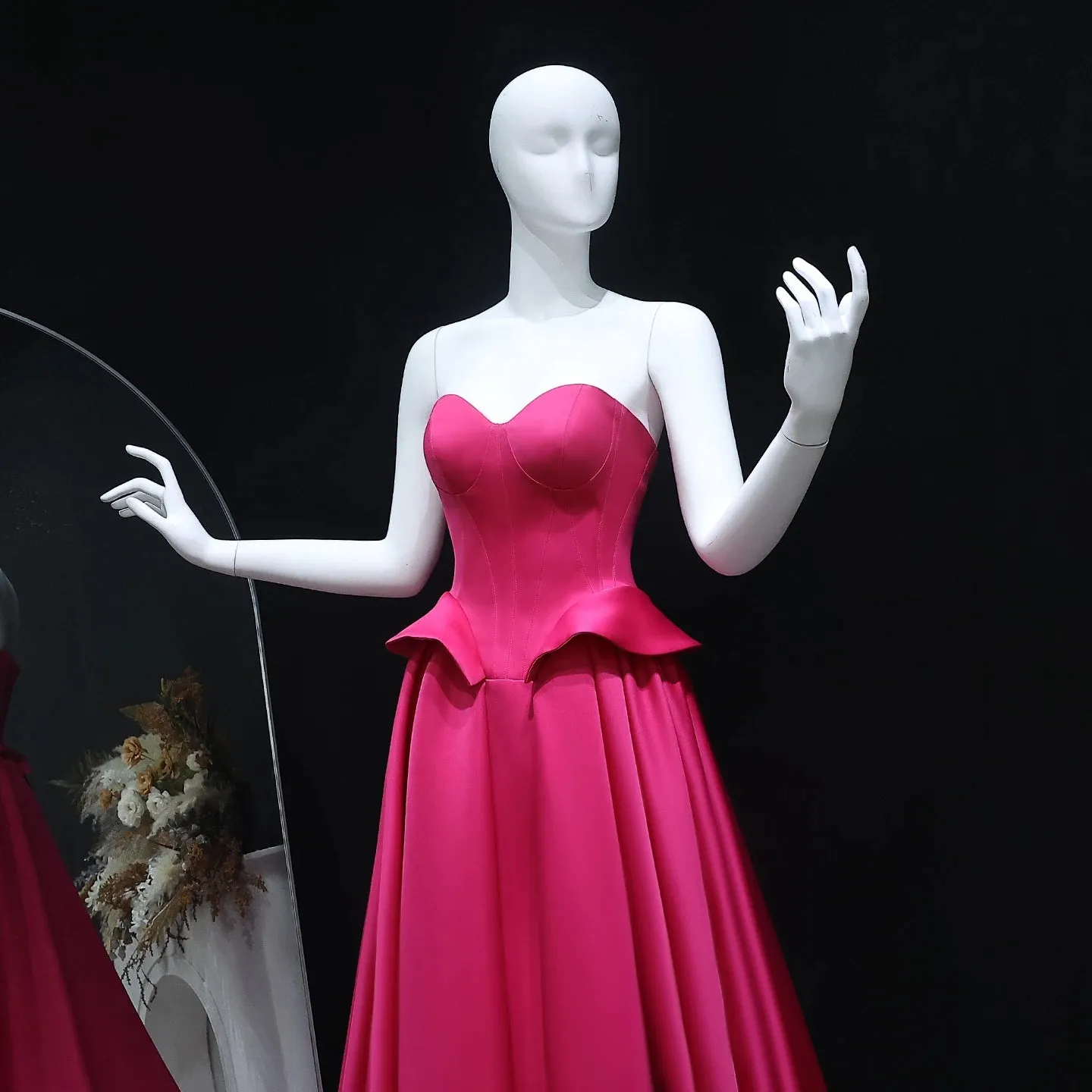 HELEN Luxury Sweetheart Fuchsia Long Evening Dress