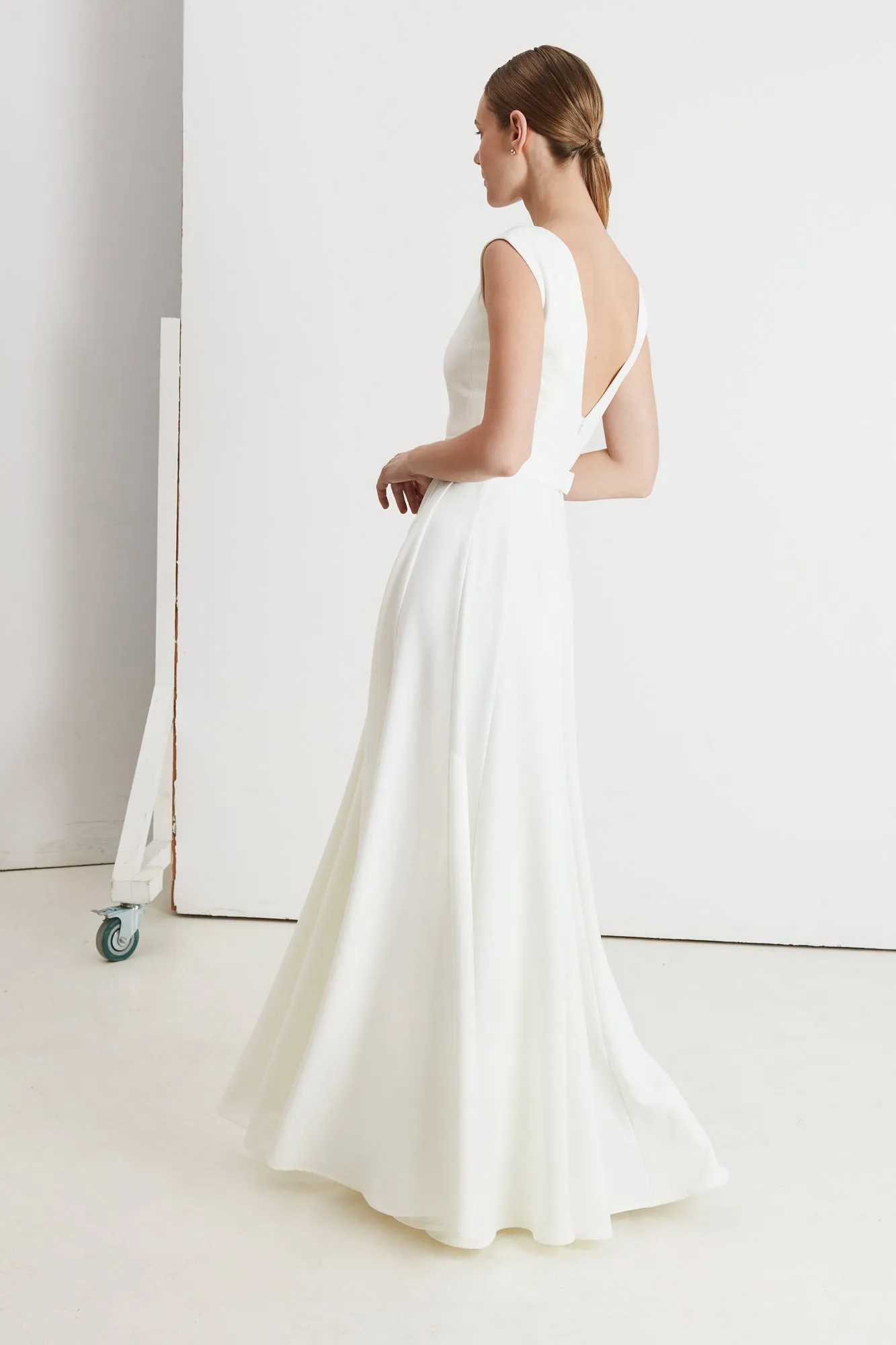MELINA white flowing wedding dress