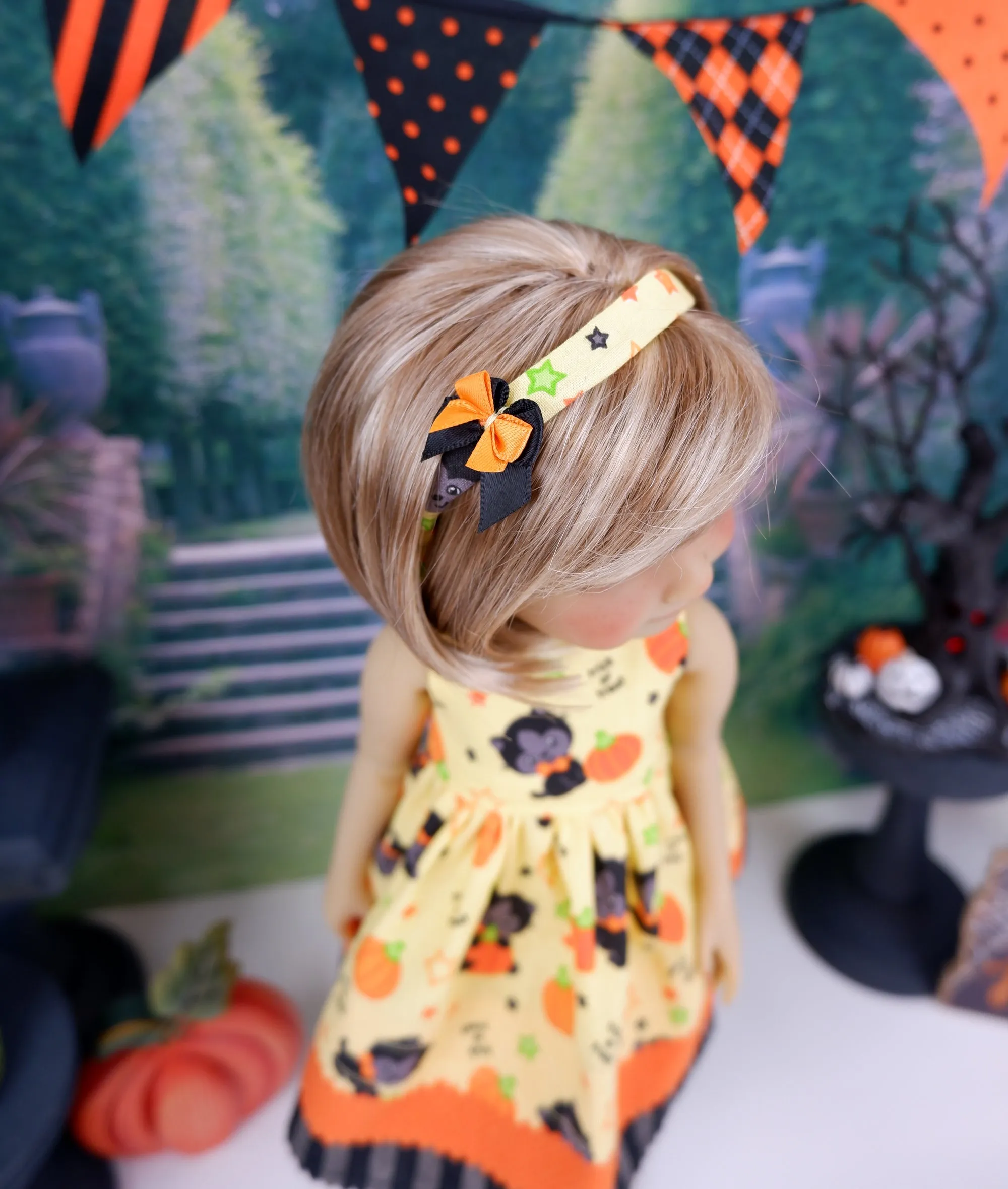 Spooky Kitty - dress with boots for Ruby Red Fashion Friends doll