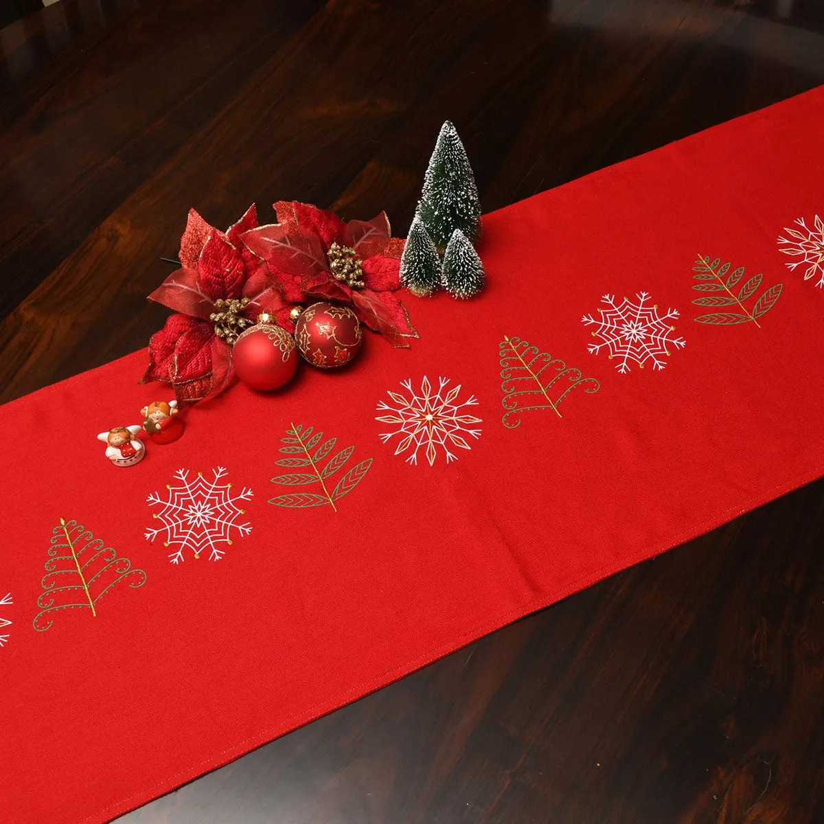 Table Runner  - Frosty Pine
